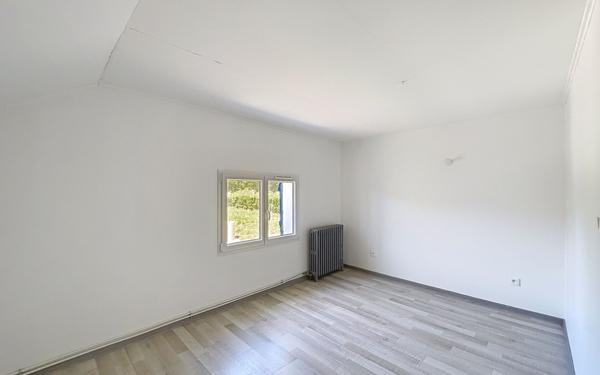 Maison à vendre    4 pièces •  Prigonrieux