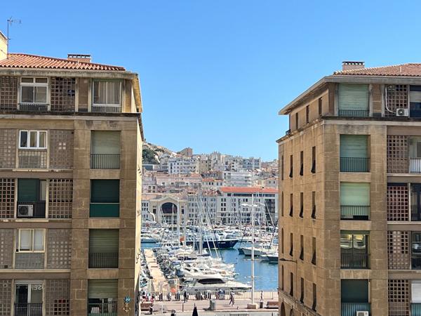 A louer appartement de type 1 en meublé  à Marseille 13002 - VIEUX PORT