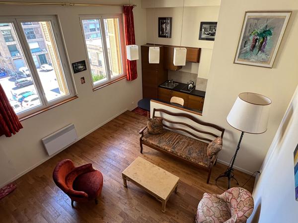 A louer appartement de type 1 en meublé  à Marseille 13002 - VIEUX PORT