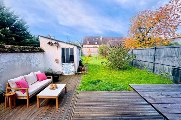 Maison rénovée avec jardin au coeur de Lorris