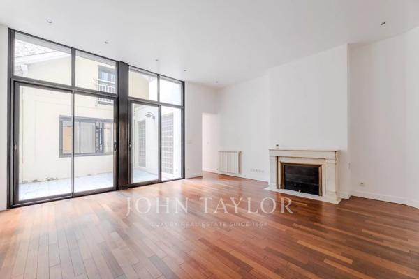 APPARTEMENT - 4 PIECES - TERRASSE PRIVEE - PARKING - TRIANGLE