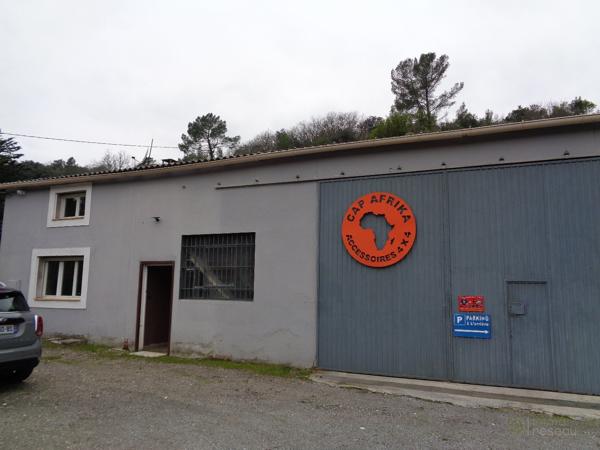 Maison et dépendances à SAINT AMBROIX (30500)