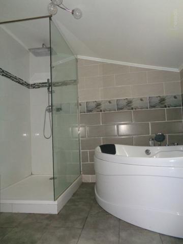 Maison et dépendances à SAINT AMBROIX (30500)