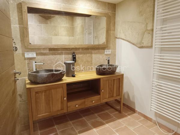 Chateau de 1 307 m²