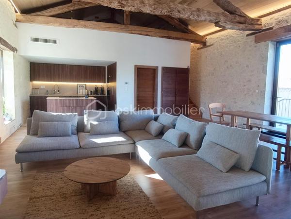 Chateau de 1 307 m²