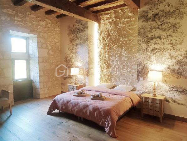 Chateau de 1 307 m²