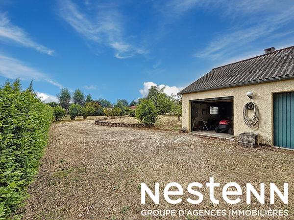 A vendre : Maison de plain pied avec véranda et joli jardin proche CRECHES SUR SAONE