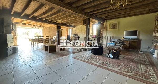À vendre Maison 8 pièces 325 m² - Ernée 53500