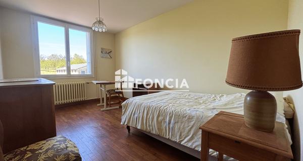 À vendre Maison 8 pièces 325 m² - Ernée 53500