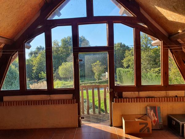 MAISON DE 220 m² DANS UN LIEU IDYLLIQUE