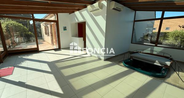 Location Maison 7 pièces 185 m² - ÉMancé 78125