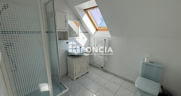 Location Maison 7 pièces 185 m² - ÉMancé 78125