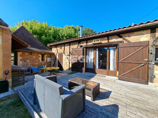 La Force (24130) Véritable Périgourdine de plain pied, 5 chambres, combles aménageables, dépendances.