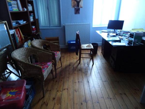 Exclusivité à 1 min à pied du Centre Ville de Rochefort - Maison de 128 m² en Pierres - 4 pièces principales Jardin clos sans vis à vis