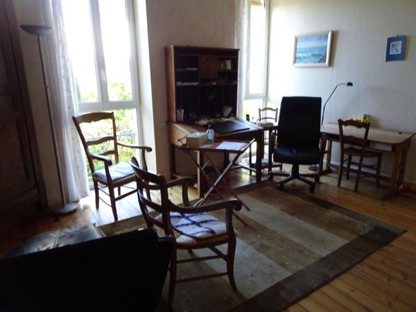 Exclusivité à 1 min à pied du Centre Ville de Rochefort - Maison de 128 m² en Pierres - 4 pièces principales Jardin clos sans vis à vis