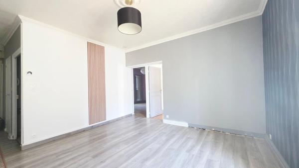 BOURGES CENTRE APPARTEMENT 56M² 2 CHAMBRES TERRASSE GARAGE