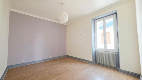 BOURGES CENTRE APPARTEMENT 56M² 2 CHAMBRES TERRASSE GARAGE