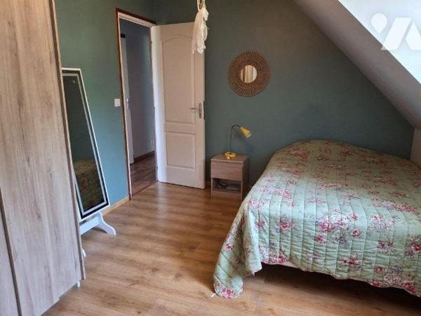 A vendre sur la commune du Vigean (CANTAL), à proximité immédiate de Mauriac sous-préfecture, d...