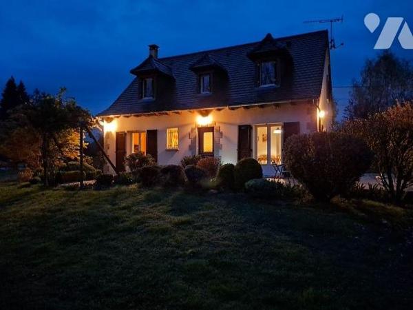 A vendre sur la commune du Vigean (CANTAL), à proximité immédiate de Mauriac sous-préfecture, d...