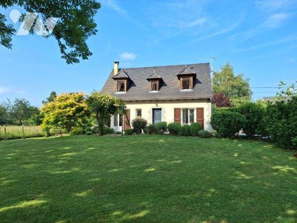 A vendre sur la commune du Vigean (CANTAL), à proximité immédiate de Mauriac sous-préfecture, d...