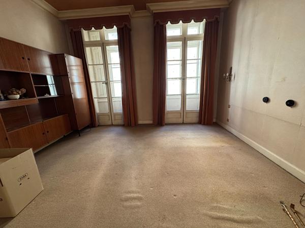 CASTRES . Bel appartement de type T4