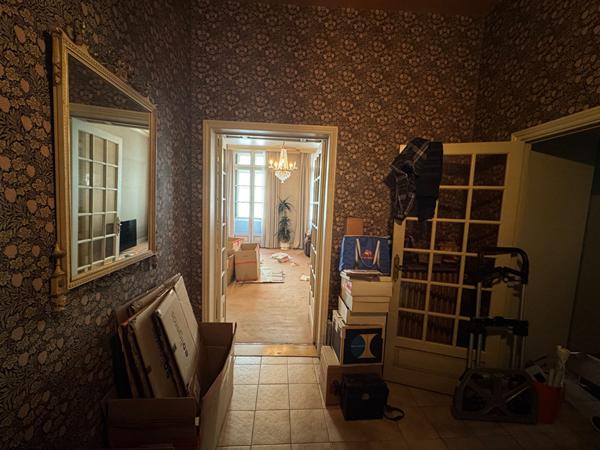 CASTRES . Bel appartement de type T4