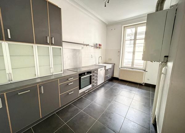 Appartement à louer    3 pièces • 80 m2 Nancy