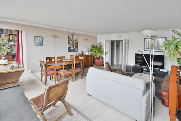 Appartement Familial, Vue dégagée, 3 chambres un bureau, Lumineux