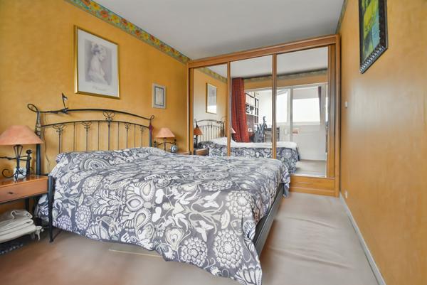 Appartement Familial, Vue dégagée, 3 chambres un bureau, Lumineux