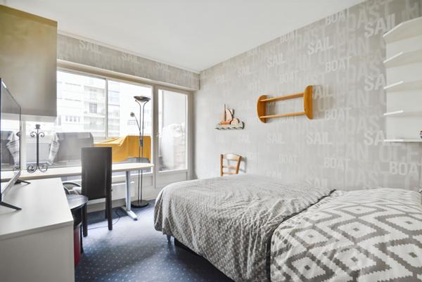 Appartement Familial, Vue dégagée, 3 chambres un bureau, Lumineux