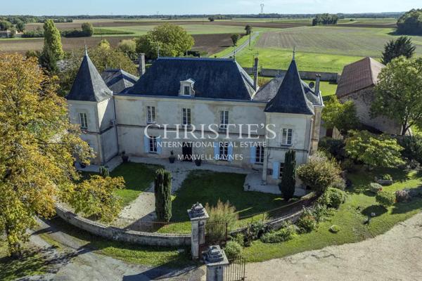 Superbe château rénové en Charente-Maritime