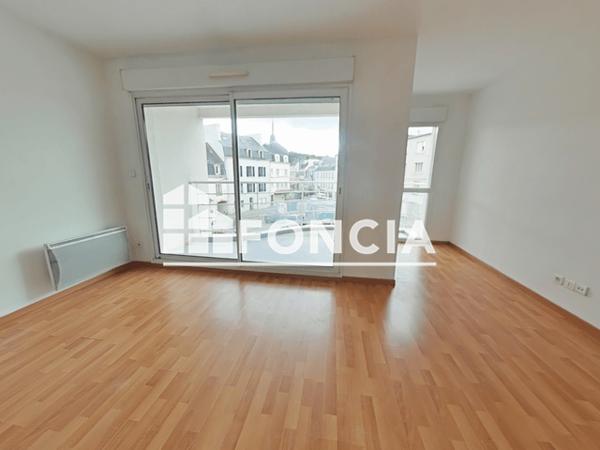 Location Appartement 3 pièces 54.66 m² - 4 PLACE DE LOCRONAN Quimper 29000