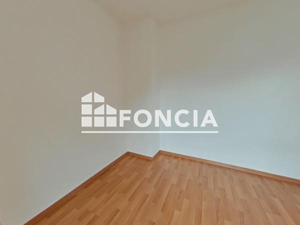 Location Appartement 3 pièces 54.66 m² - 4 PLACE DE LOCRONAN Quimper 29000