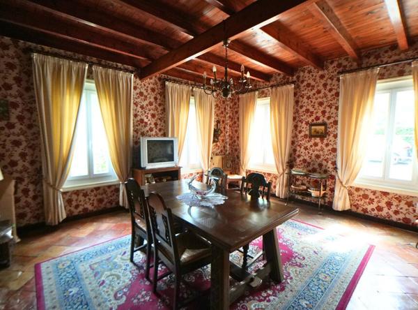 Maison136 m2 + 80 m2 dépendance à LUGON L'ILE ET DU CARNAY