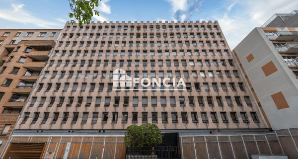 À vendre Appartement 3 pièces 74.2 m² - Paris 75019