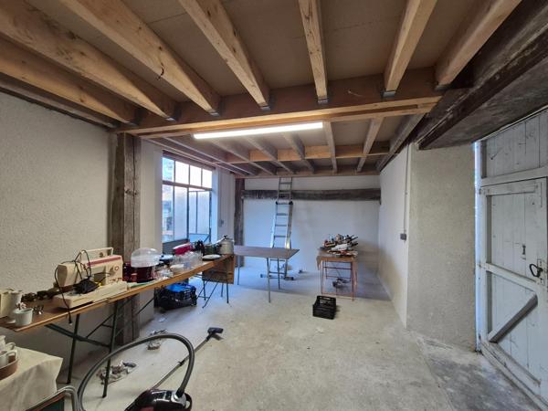 MAISON 3ch +Grenier +Cour +Atelier +Jardin +Garage