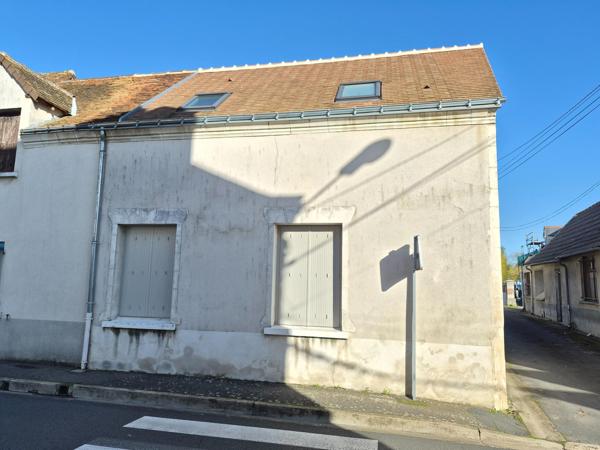 MAISON 3ch +Grenier +Cour +Atelier +Jardin +Garage