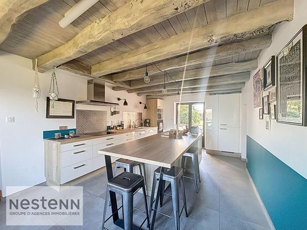 Charmante Maison de Corps de Ferme à Vendre à La Garnache !