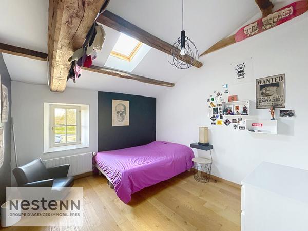 Charmante Maison de Corps de Ferme à Vendre à La Garnache !