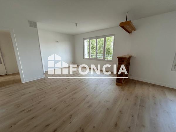 Location Appartement 4 pièces 70.47 m² - 8 RUE DOCTEUR ROUX Caen 14000