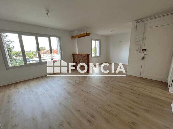 Location Appartement 4 pièces 70.47 m² - 8 RUE DOCTEUR ROUX Caen 14000