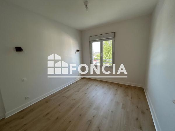 Location Appartement 4 pièces 70.47 m² - 8 RUE DOCTEUR ROUX Caen 14000