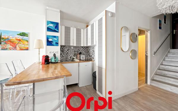 Appartement à vendre    1 pièce • 29,06 m2 Bandol