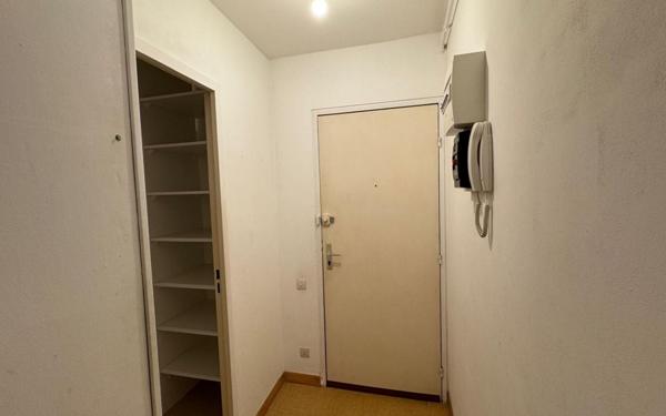 Appartement à louer    3 pièces •  Istres