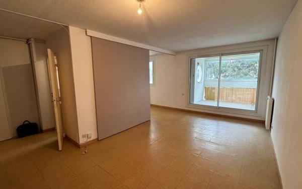 Appartement à louer    3 pièces •  Istres