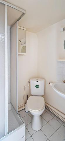 STUDIO MEZZANINE KITCHENETTE