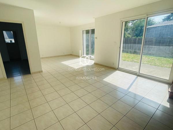 SURZUR Maison 5 pièces 130 m²
