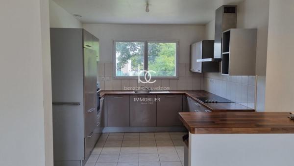 SURZUR Maison 5 pièces 130 m²