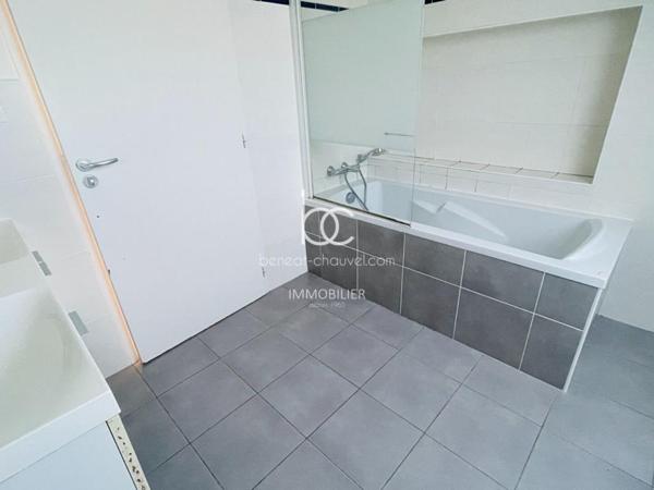SURZUR Maison 5 pièces 130 m²