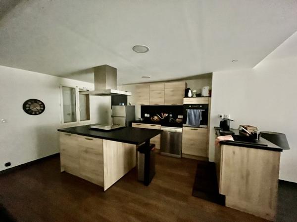 Maison à vendre |  Saint-Junien |  3 pièces | 93 m²